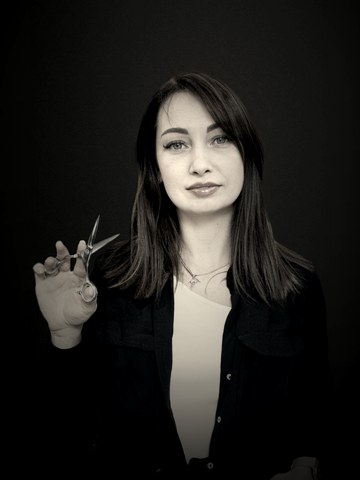 Барбер Анна — чоловічі стрижки та фейд, TBS Воскресенська, Дніпро